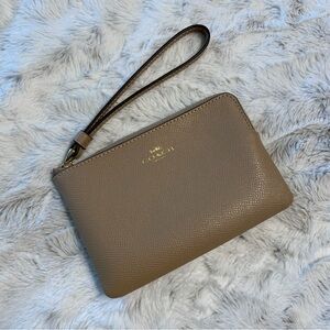 Coach Crossgrain Leather Corner Zip Wristlet Wallet, Taupe (Beige), NWT